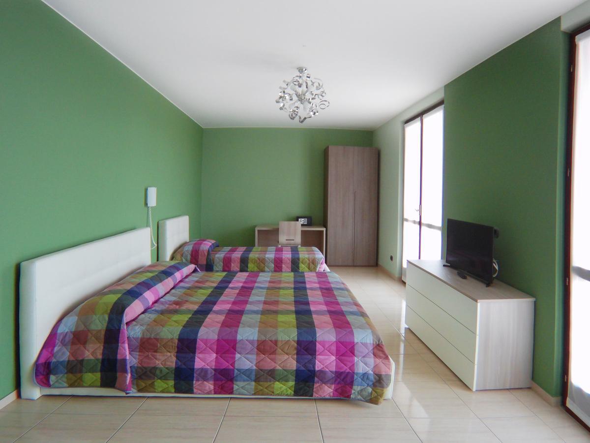 Bed and Breakfast La Tarantola à Vermezzo Extérieur photo
